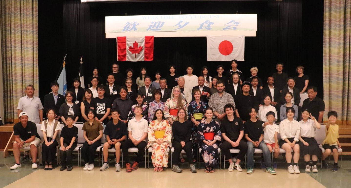 カナダ・ホワイトコートの人々