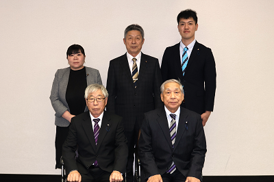 産業文教常任委員の写真