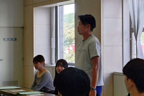 懇談