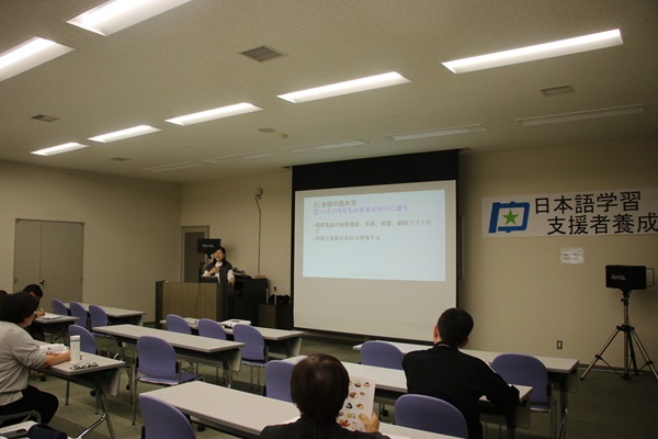 日本人向けの講座の様子