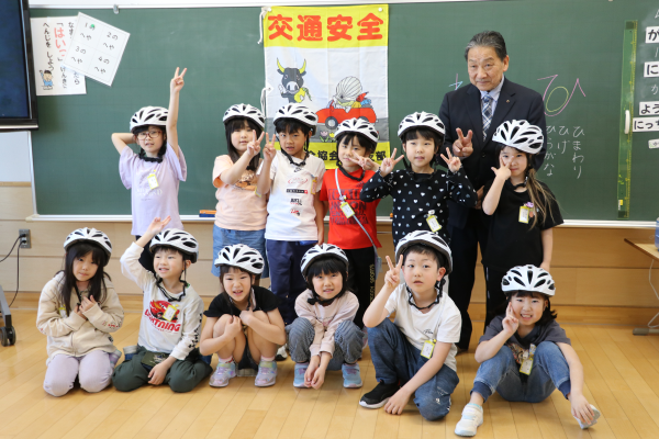 ゆうべつ学園1年生のみなさんと集合写真