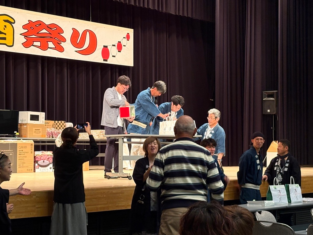 抽選会のようす