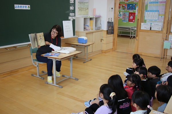 1年生の読み聞かせ