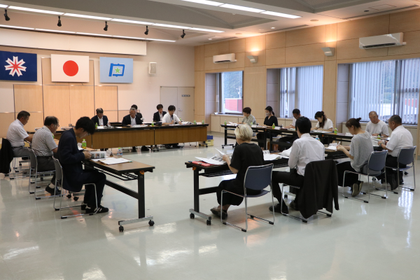 検討委員会のようす